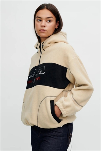 RESUMÉ, Fred Fleece, Warm Sand